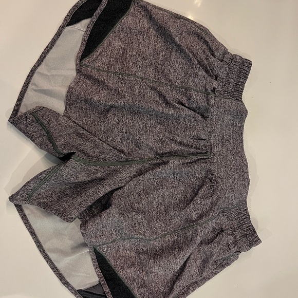 lululemon athletica hotty hot Gray Athletic Shorts - Picture 1 of 2